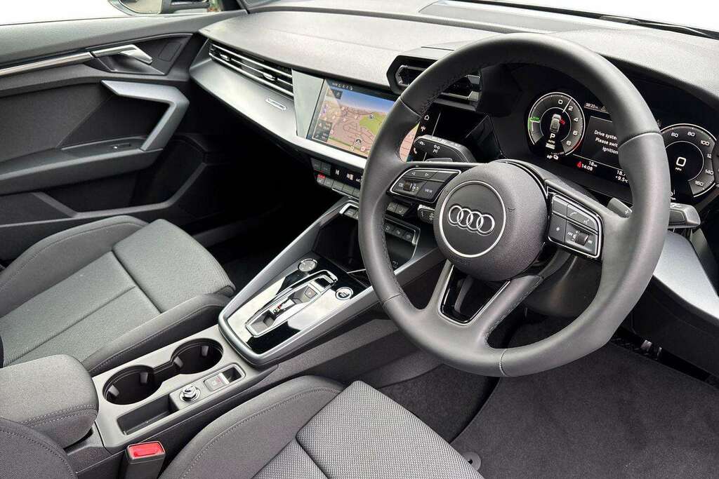 Audi A3 1.5 Tfsi E 204 Sport S Tronic 2025 Black #6