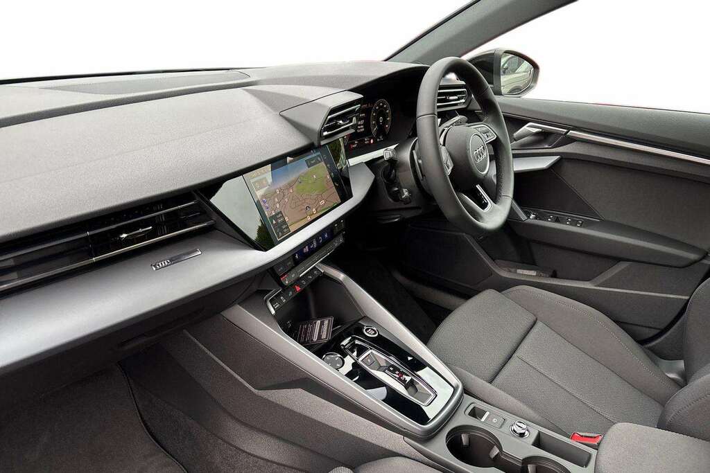 Audi A3 1.5 Tfsi E 204 Sport S Tronic 2025 Black #2