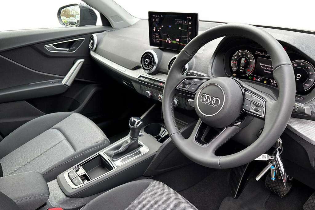 Audi Q2 35 Tfsi Sport S Tronic 2026 VX26WKF Grey #6