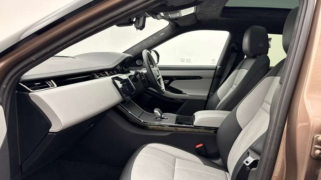 Land Rover Range Rover Evoque 2.0 D200 Revised 2025 KN25OUU Brown #3