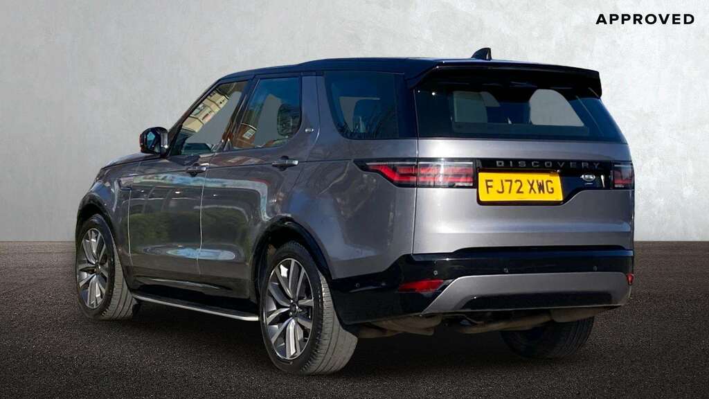 Land Rover Discovery 3.0 D300 R-dynamic Se 2022 FJ72XWG Grey #2