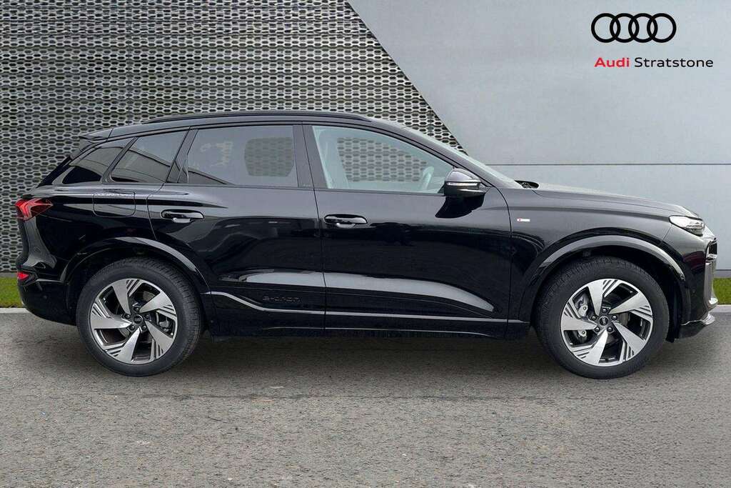 Audi Q6 E-Tron 285Kw Quattro 100Kwh S Line 2025 VK75OAJ Black #4