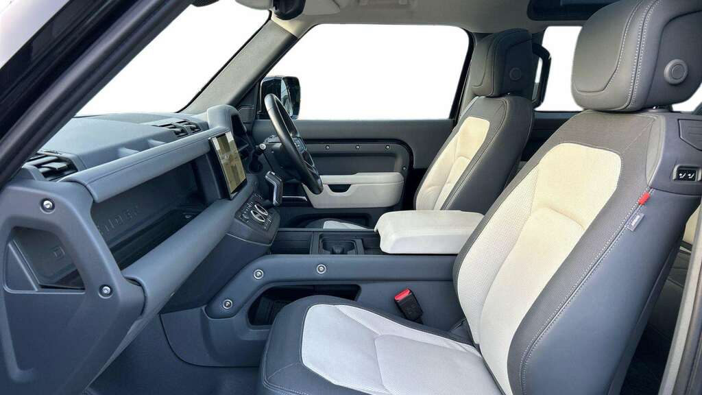 Land Rover Defender 90 3.0 D250 X-dynamic Hse 90 2023 Black #3