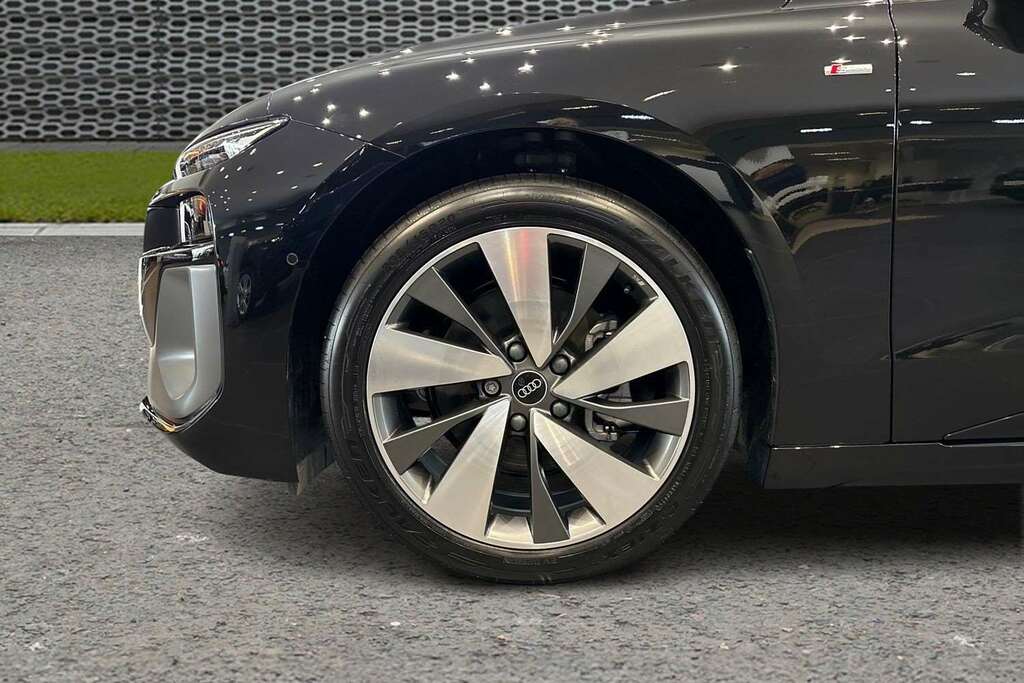 Audi A6 315Kw Quattro 100Kwh S Line 2025 LL75WNZ Black #5