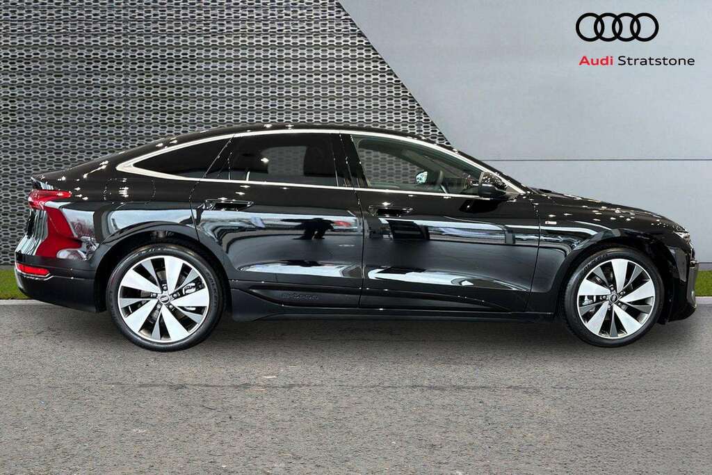Audi A6 315Kw Quattro 100Kwh S Line 2025 LL75WNZ Black #4
