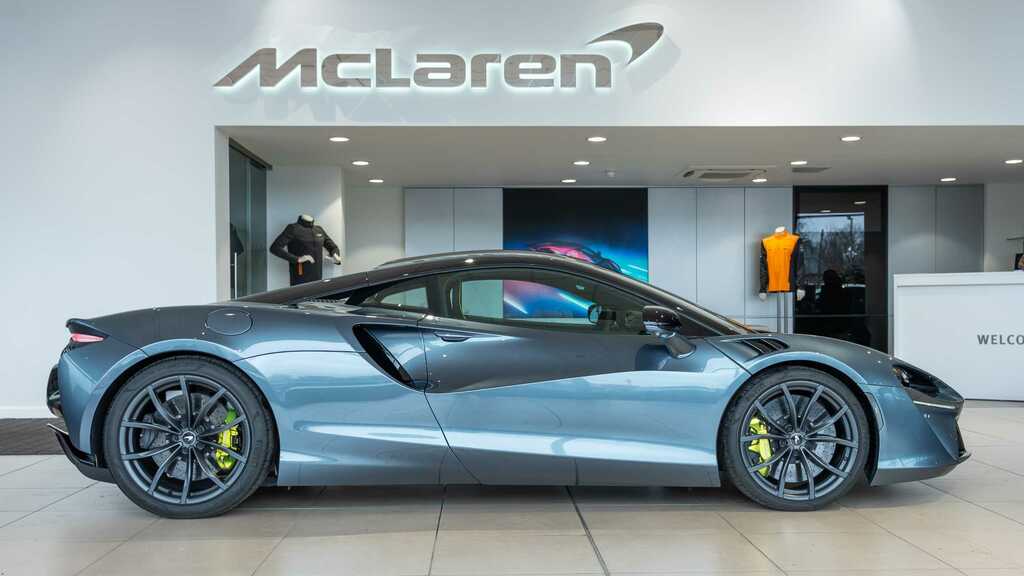 McLaren Artura V6 Phev Dct 2023 #2