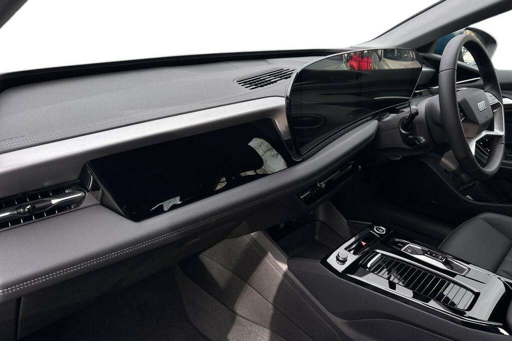 Audi A6 210Kw 83Kwh Sport 2025 DE75GZU Blue #2