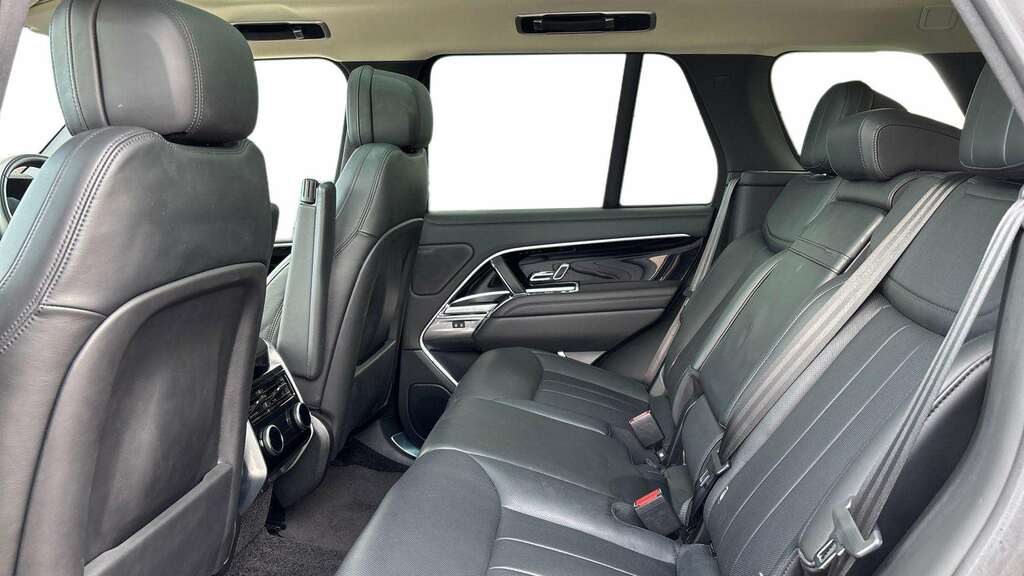 Land Rover Range Rover 3.0 D300 Hse 2024 KO73RYH Black #4