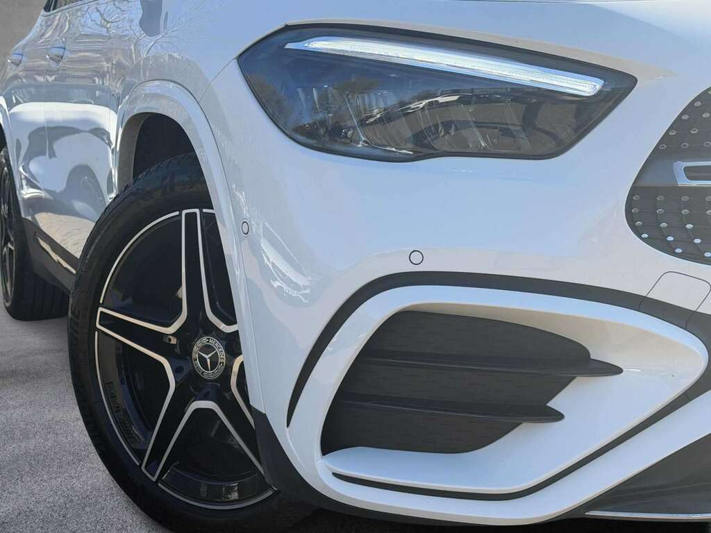 Mercedes-Benz GLA Class 200 Amg Line Executive 2025 PK75XRD White #2