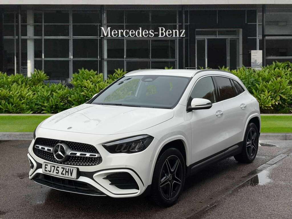 Mercedes-Benz GLA Class 250E Amg Line Executive 2025 EJ75ZHV White #3