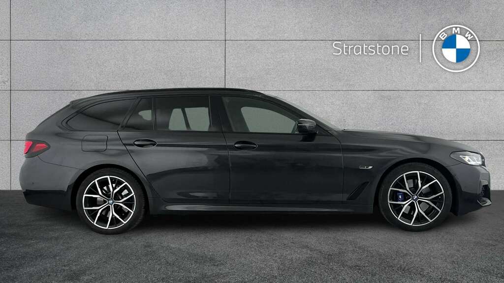 BMW 5 Series 530E M Sport 2023 YC73BTZ Grey #3