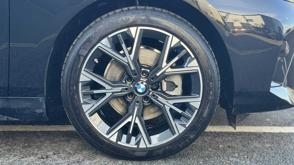 BMW 2 Series 220 M Sport Step 2025 FG75BCF Black #4