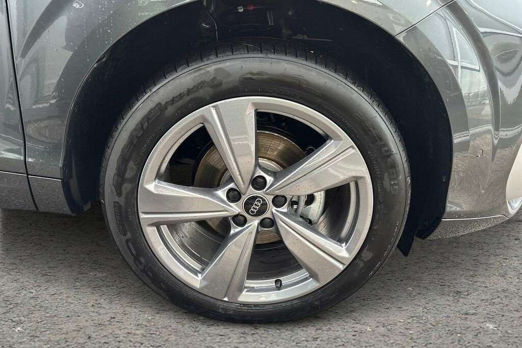 Audi Q3 1.5 Tfsi S Line S Tronic 2026 VX26WKZ Grey #5