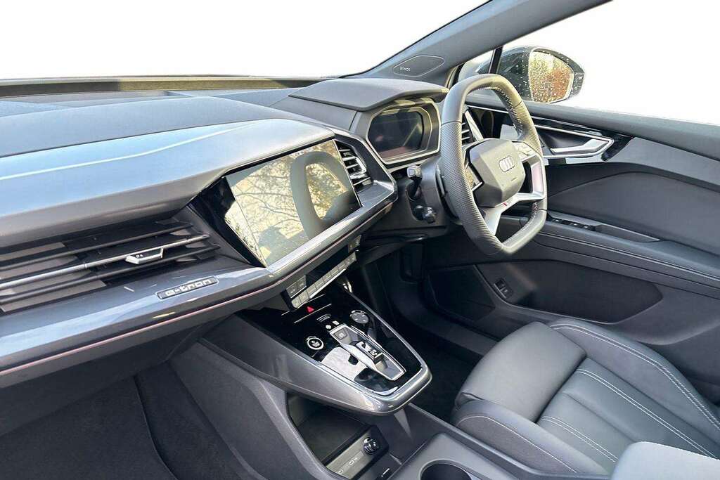 Audi Q4 E Tron 210Kw 45 82Kwh Black Edition 2026 ML26NWT White #2