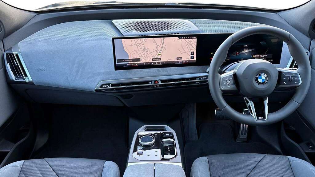 BMW iX 300Kw Xdrive45 M Sport 101Kwh 2025 KS75OGD Black #5