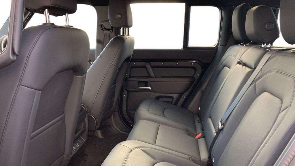 Land Rover Defender 110 3.0 D250 X-dynamic Se 110 2025 BK75HDG Black #4