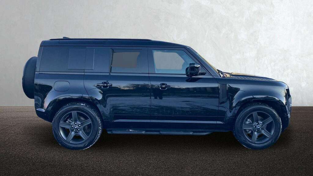 Land Rover Defender 110 3.0 D250 X-dynamic Se 110 2025 BJ75ZYN Black #5