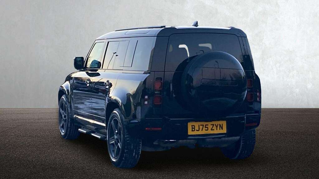 Land Rover Defender 110 3.0 D250 X-dynamic Se 110 2025 BJ75ZYN Black #2