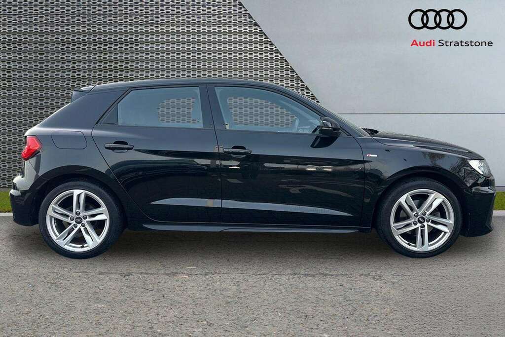 Audi A1 30 Tfsi 110 S Line 2022 FM72MYU Black #4