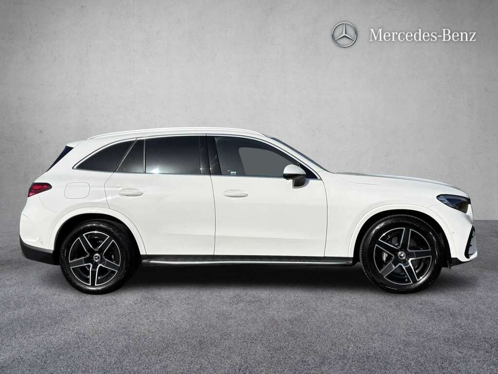 Mercedes-Benz GLC Class 300 4Matic Amg Line 9G-tronic 2025 EF75HXG White #4