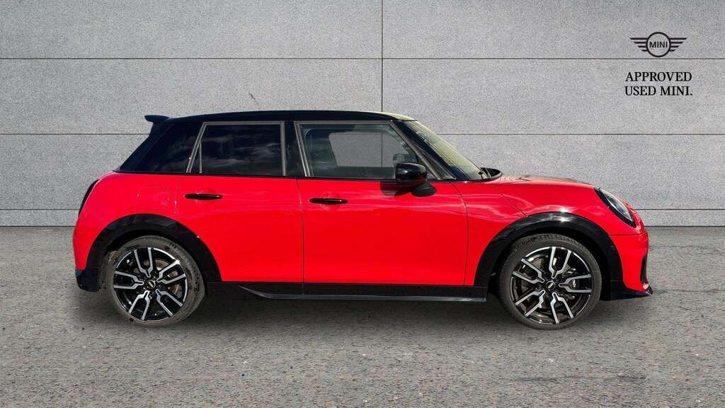 Mini Hatch 1.5 C Sport 2025 YE25VVM Red #3