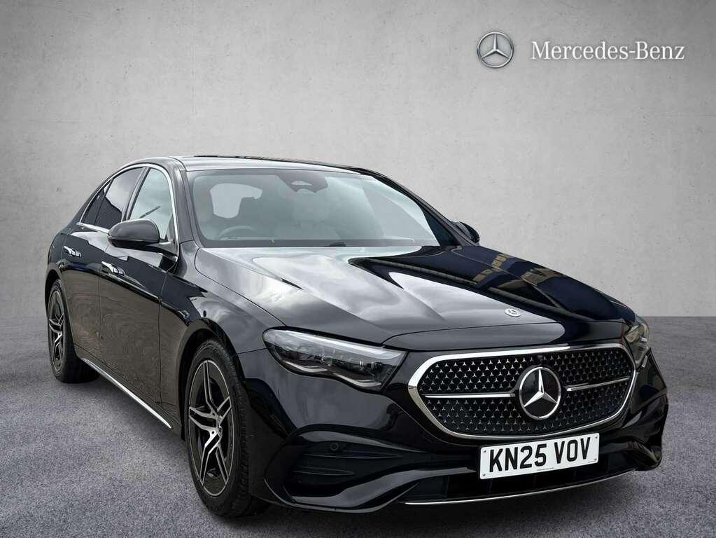Mercedes-Benz E Class E200 Amg Line Premium 9G-tronic 2025 Black
