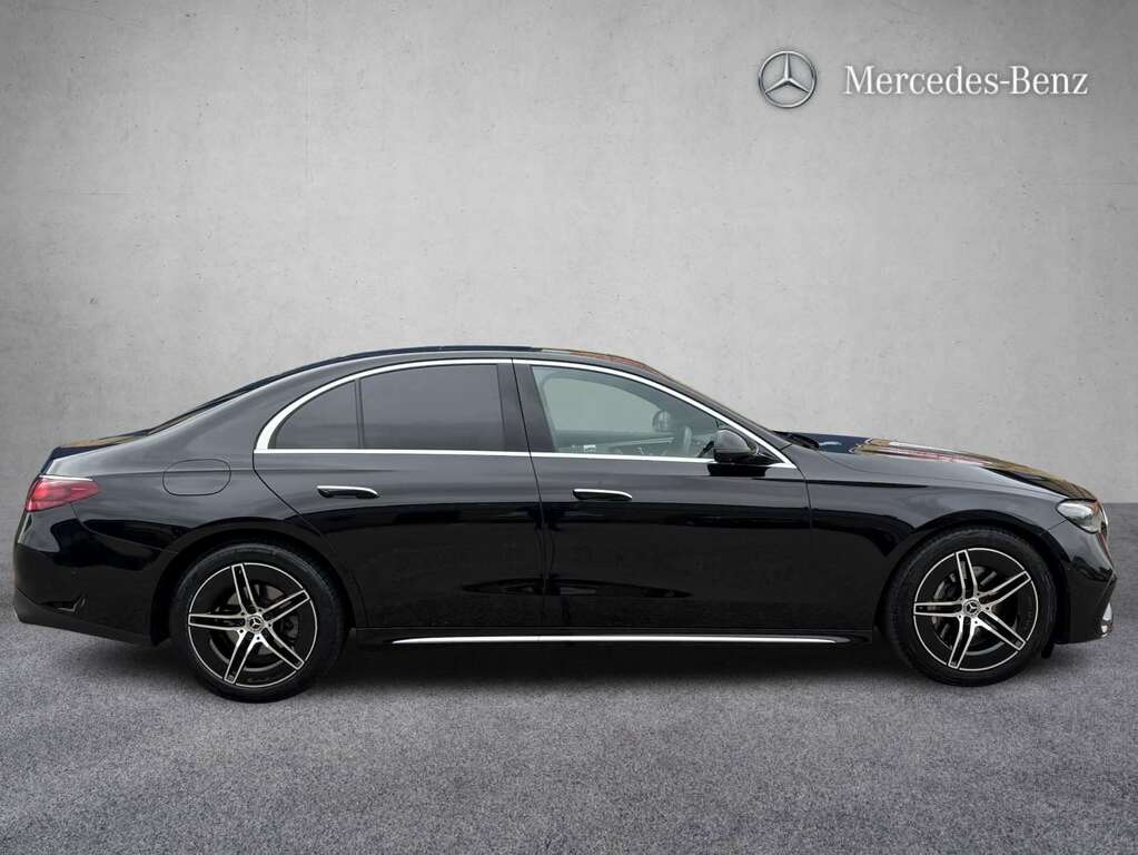 Mercedes-Benz E Class E200 Amg Line Premium 9G-tronic 2025 KN25VOV Black #3