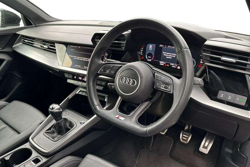 Audi A3 35 Tfsi Black Edition 2024 ML24RKJ Grey #6