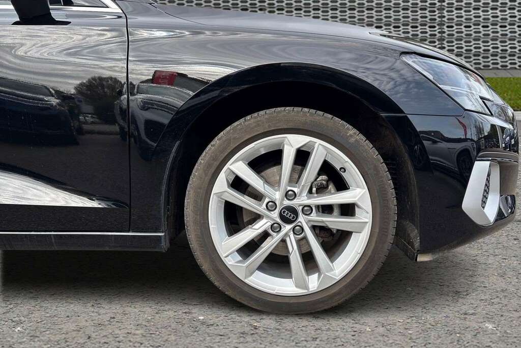 Audi A3 30 Tfsi Sport 2023 LP73FVV Black #5