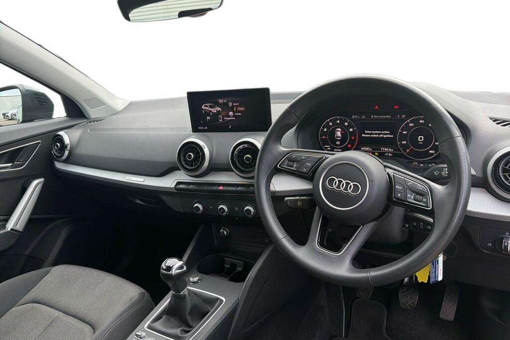 Audi Q2 30 Tfsi Sport 2024 KP73WGC Grey #6