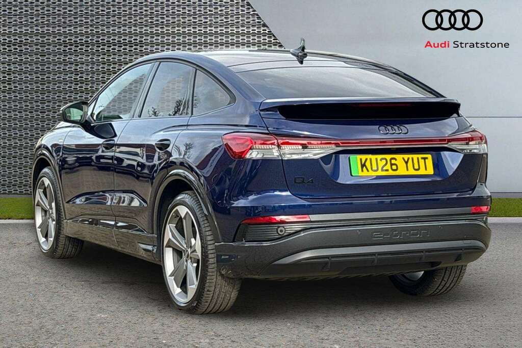 Audi Q4 E Tron 210Kw 45 82Kwh Black Edition 2026 KU26YUT Blue #3