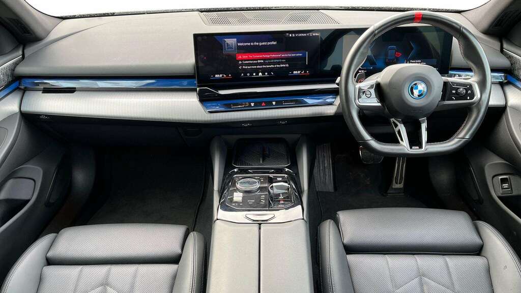 BMW i5 442Kw M60 Xdrive 84Kwh 2024 AP73RXN Black #5