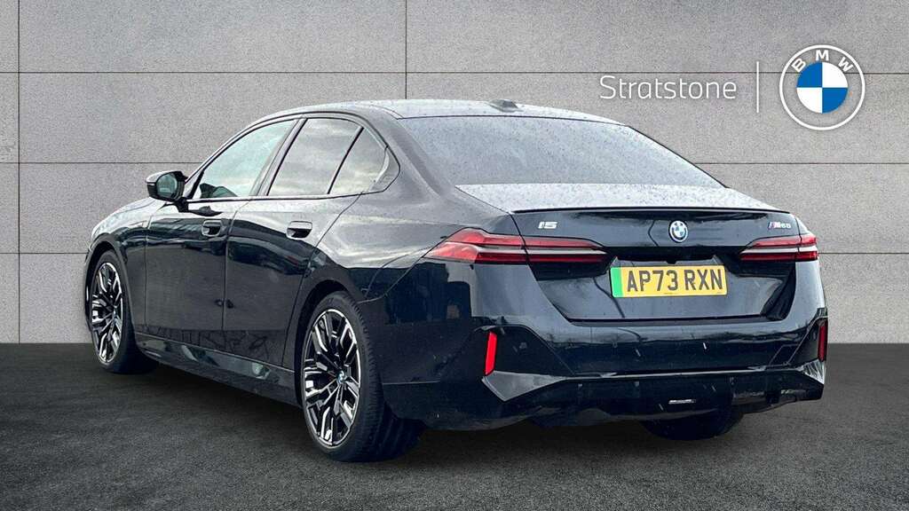 BMW i5 442Kw M60 Xdrive 84Kwh 2024 AP73RXN Black #2