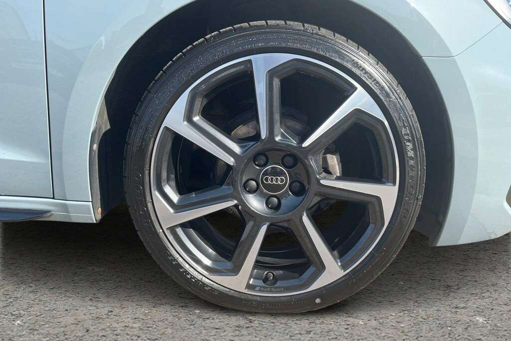 Audi A1 25 Tfsi Black Edition 2023 SN23KCP Grey #5