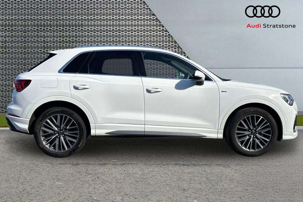 Audi Q3 35 Tfsi S Line S Tronic 2023 MA23WJV White #4