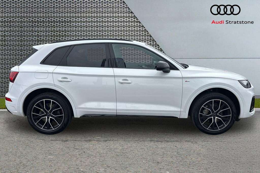 Audi Q5 40 Tdi Quattro Black Edition S Tronic 2024 DX74UFM White #4