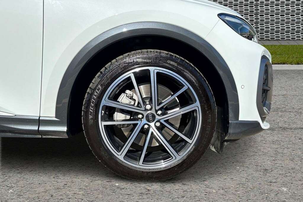 Audi Q5 2.0 Tdi Quattro Launch Edition S Tronic 2025 LO75KZN #5
