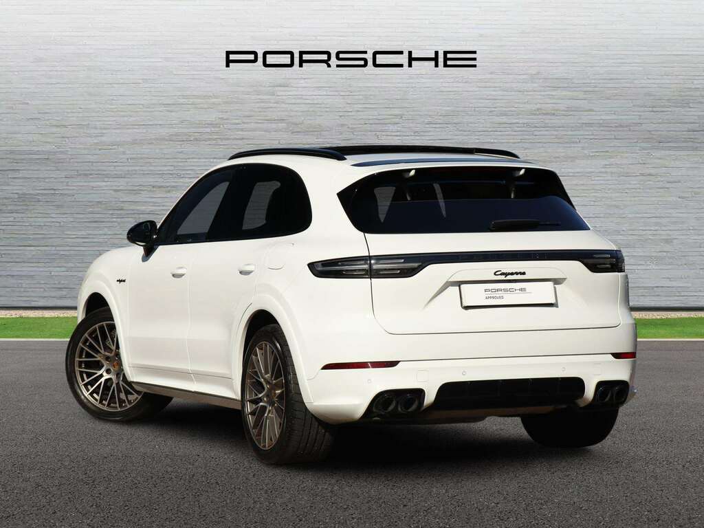 Porsche Cayenne Cayenne E-hybrid Platinum Edition 2023 EY23VUH White #2