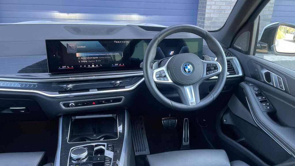 BMW X5 Xdrive50e M Sport 2025 FL25UZA White #5