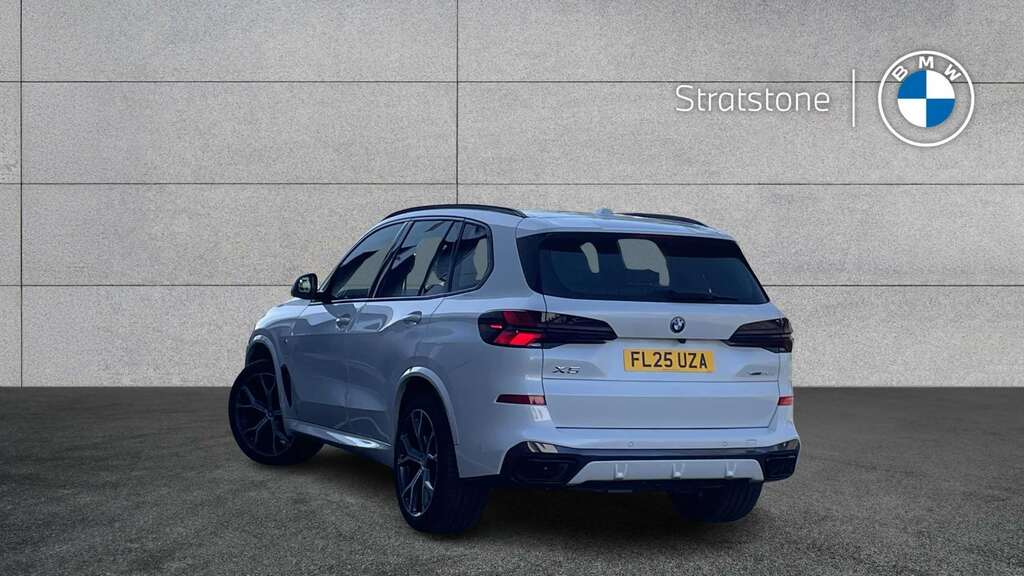 BMW X5 Xdrive50e M Sport 2025 FL25UZA White #2
