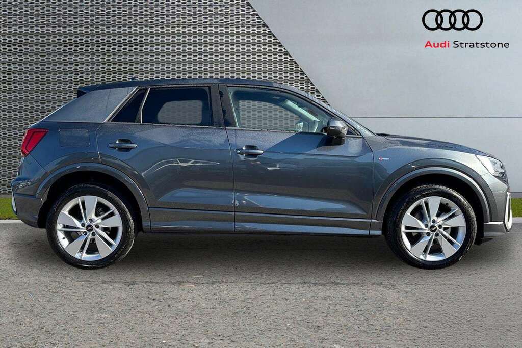 Audi Q2 35 Tfsi S Line S Tronic 2025 MD25KPY Grey #4