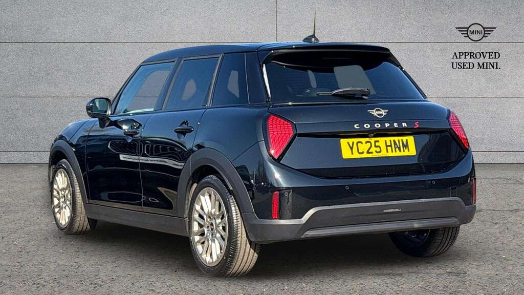 Mini Hatch 2.0 S Exclusive 2025 YC25HNM Black #2