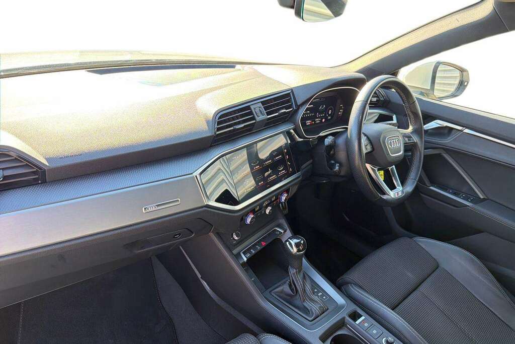 Audi Q3 35 Tfsi S Line S Tronic 2023 GK73EXB White #2