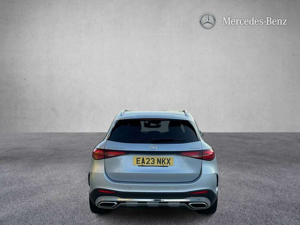 Mercedes-Benz GLC Class 300D 4Matic Amg Line Premium 9G-tronic 2023 EA23NKX Silver #4
