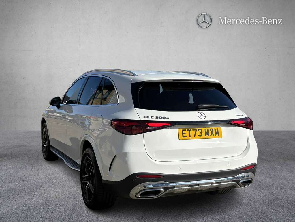Mercedes-Benz GLC Class 300E 4Matic Amg Line 9G-tronic 2024 ET73MXM White #2