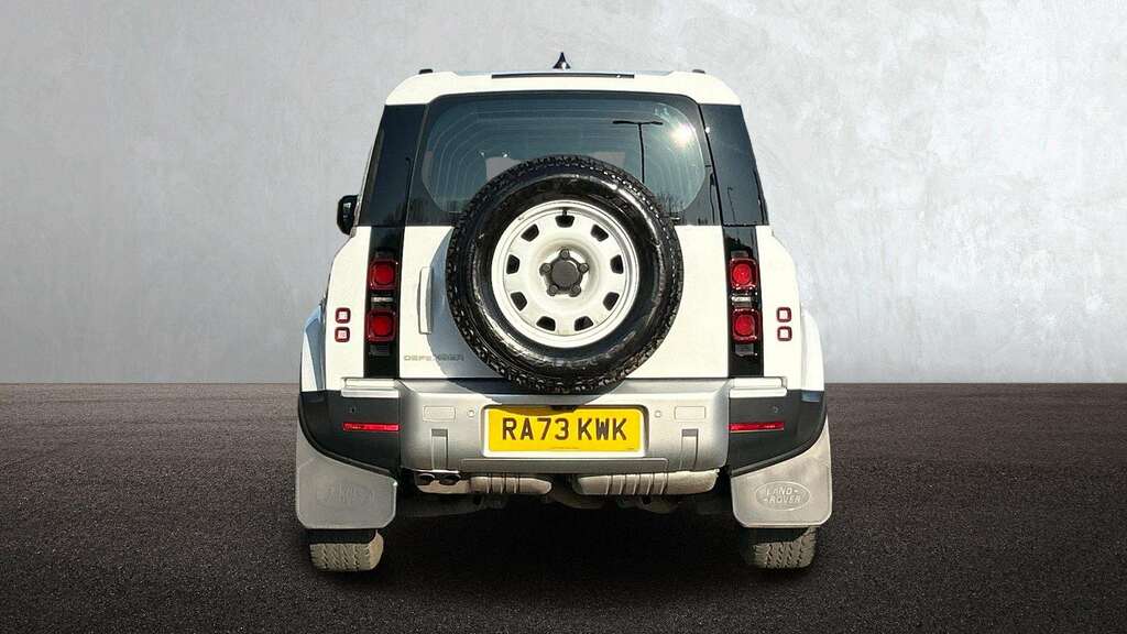 Land Rover Defender 110 3.0 D250 Se 110 2024 RA73KWK White #6