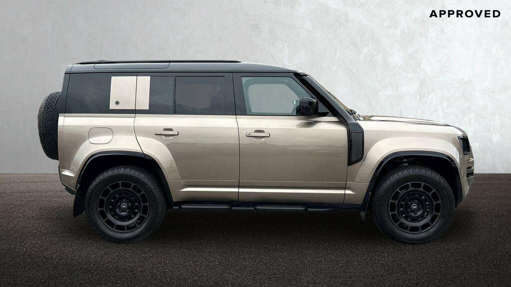 Land Rover Defender 110 4.4 P635 Octa 110 2025 FJ75VGO #5
