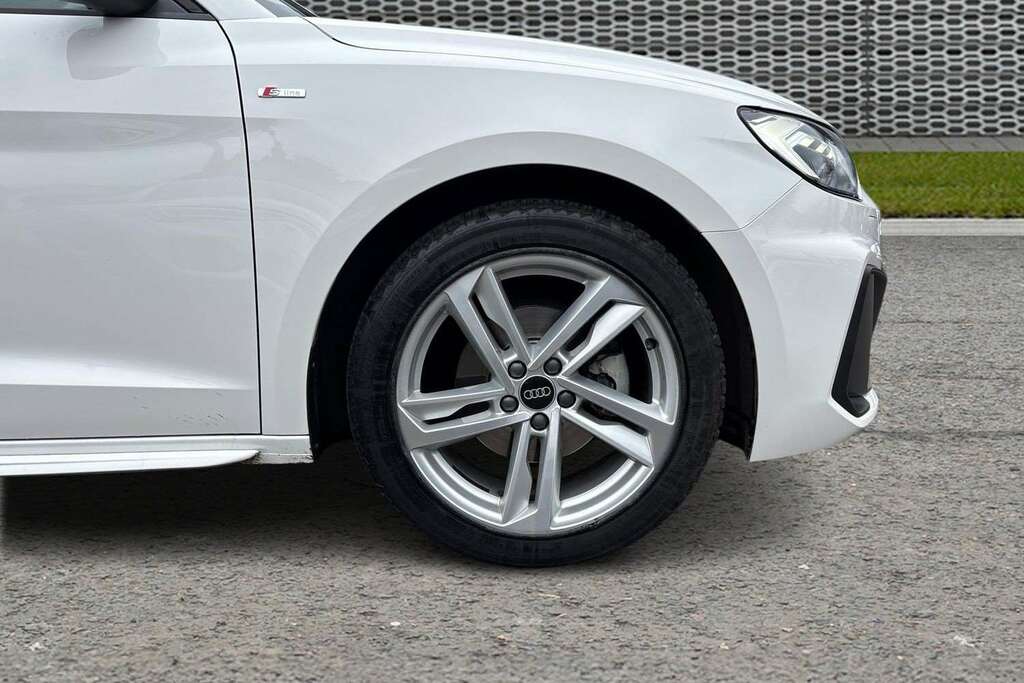 Audi A1 30 Tfsi 110 S Line 2022 KE22PVD White #5