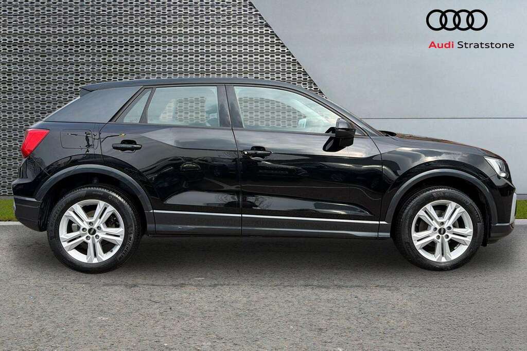 Audi Q2 30 Tfsi Sport 2023 KY73NDO Black #4