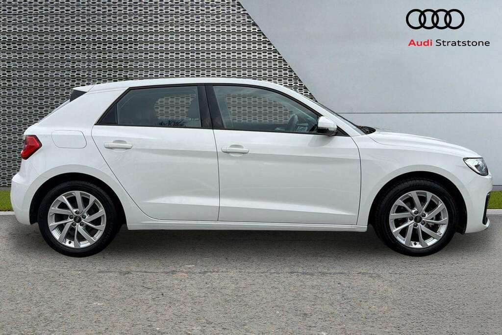 Audi A1 25 Tfsi Sport S Tronic 2024 White #4